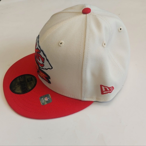 59Fifty New Era Size 7 1/4 Kansas City Chiefs Fitted Hat On Field Cap - Picture 5 of 7